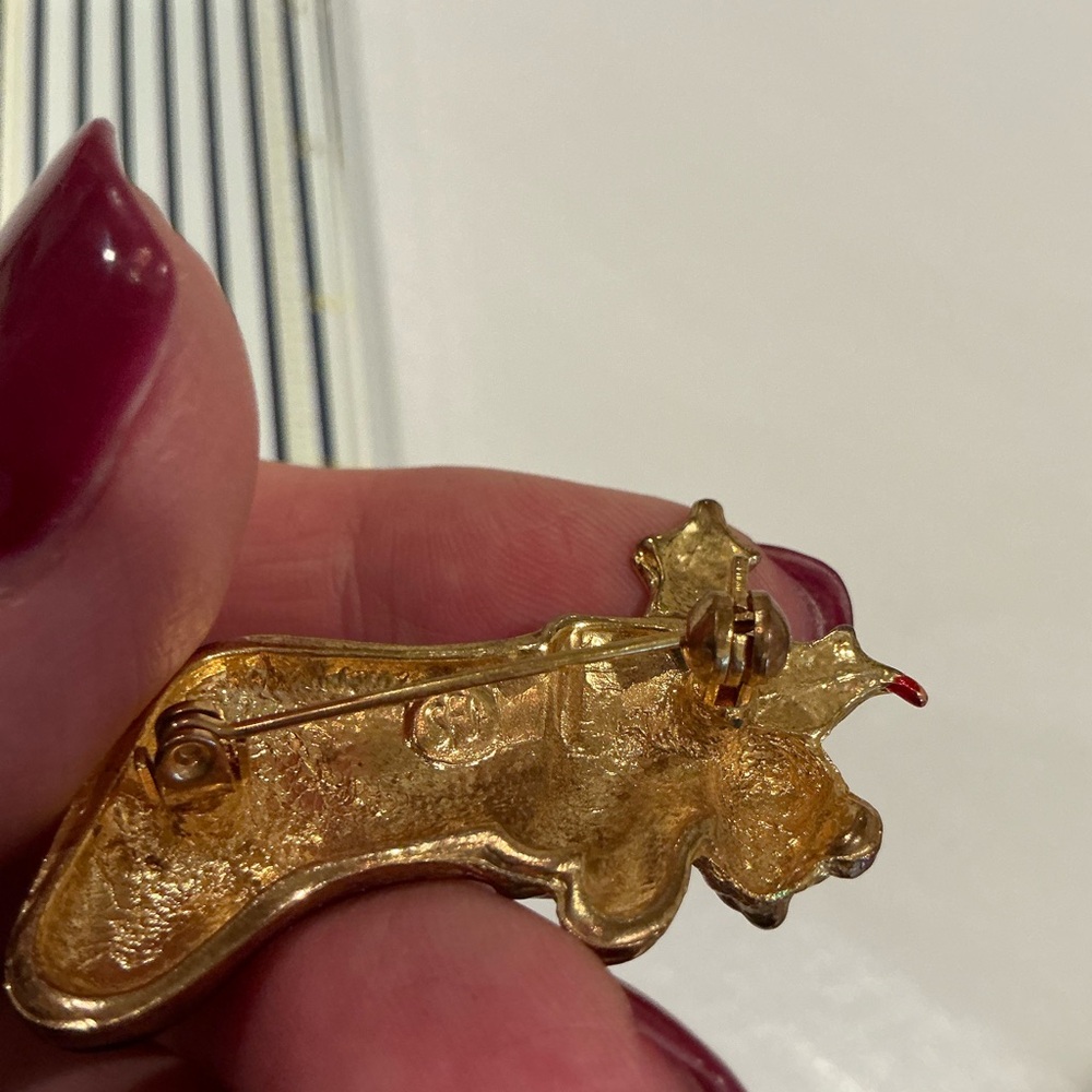 Festive Red Stocking Brooch - Vintage - Picture 3 of 5